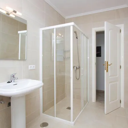 Villa Modern Mojones 3 Bedrooms Private Heated Pool Marcus Puerto Del Carmen Puerto del Carmen (Lanzarote)